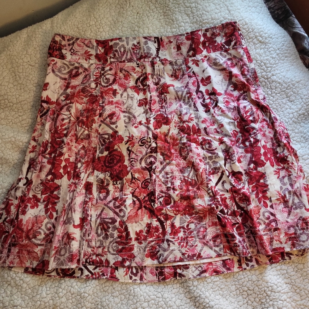 Gap Floral skirt size 14